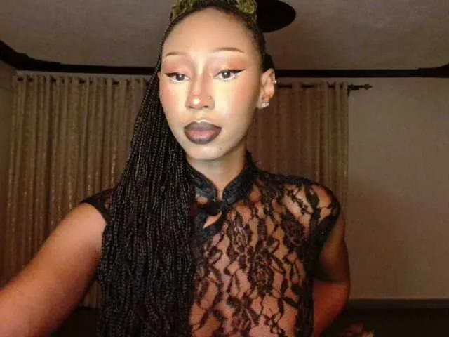 adriana-crystal23 on BongaCams