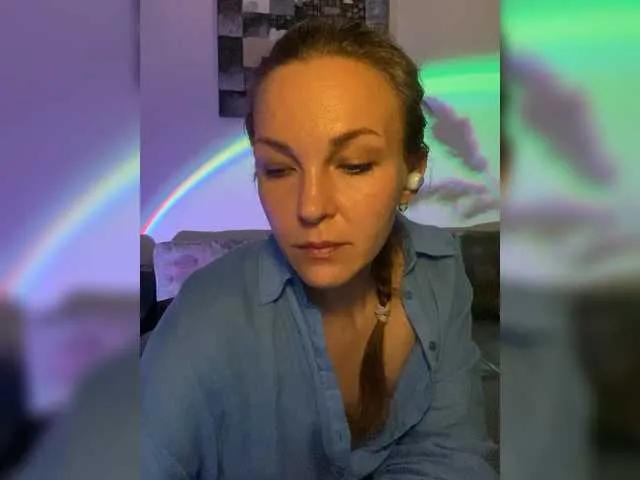 Alisasqrl on BongaCams