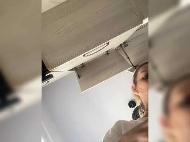 ameliex69 on BongaCams