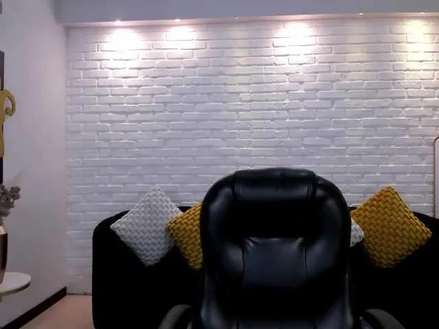 AnaisNin1 on BongaCams 