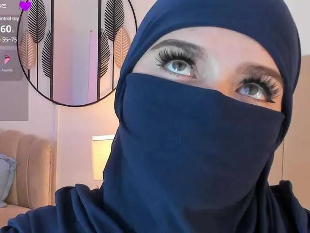 Anna-henao on BongaCams 