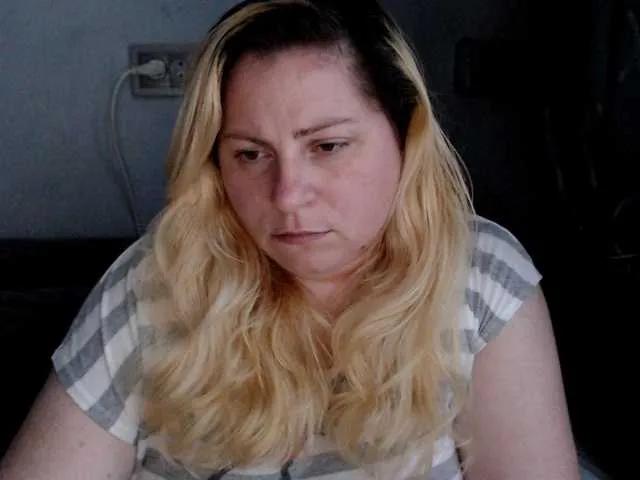 candycream74 on BongaCams
