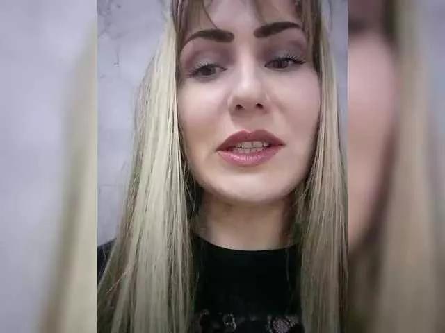 Cassssablanca on BongaCams 