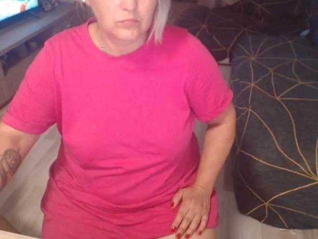 DivineBlond on BongaCams