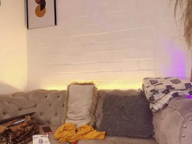 EllenaBoobs on BongaCams 
