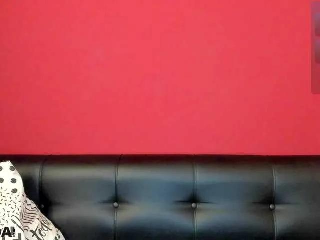 Emilia-Wayne on BongaCams