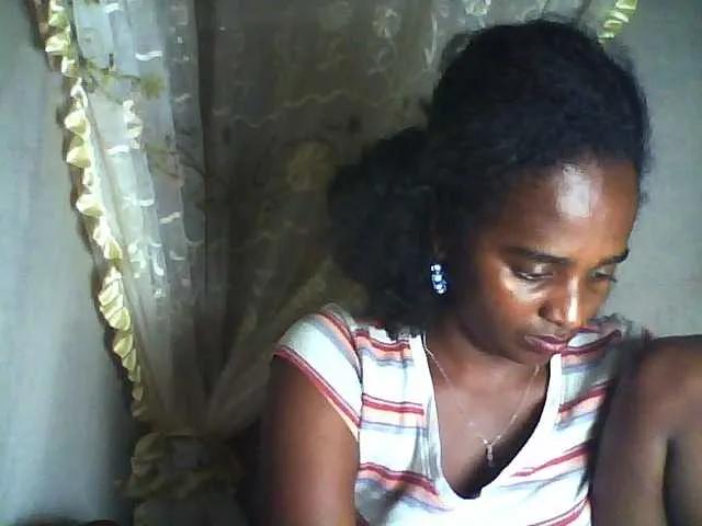 Flania on BongaCams