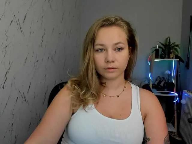 hollyBB on BongaCams 