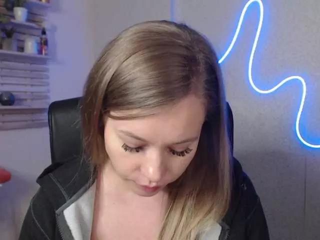 hollyBB on BongaCams 