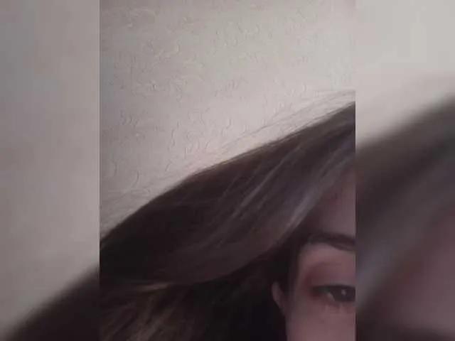 Kissa-is-klassa-a on BongaCams 
