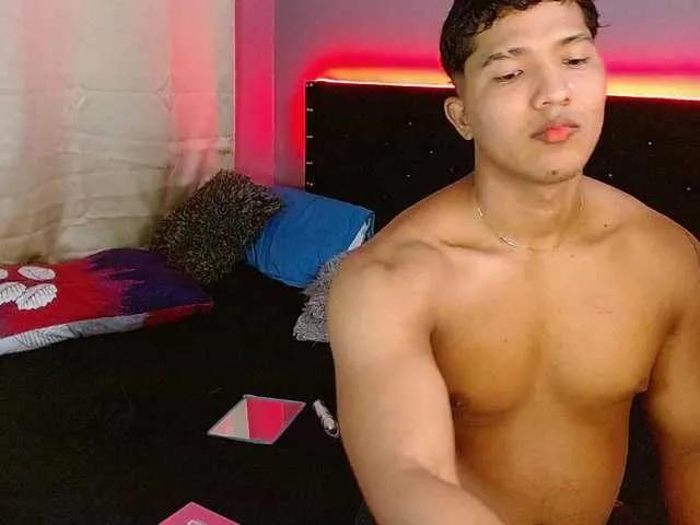 latihotlove on BongaCams