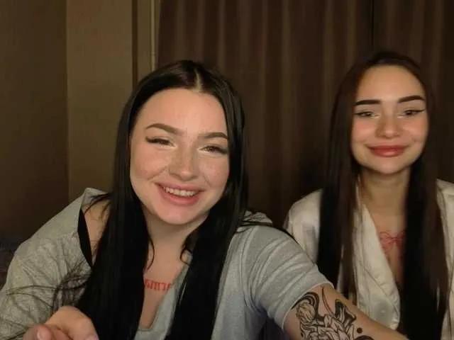 LisaAndDenis — Freechat on BongaCams