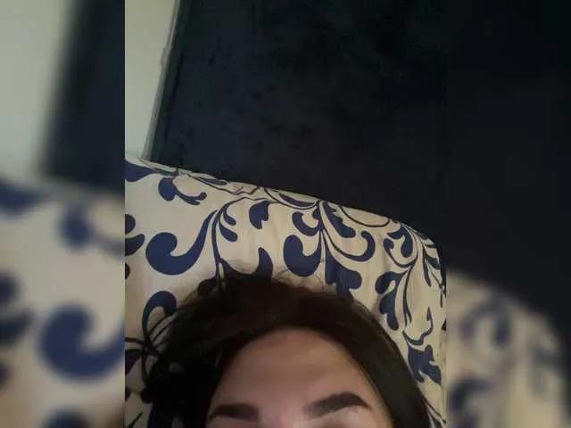 Liysan11 on BongaCams