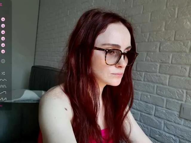 LizaVi on BongaCams