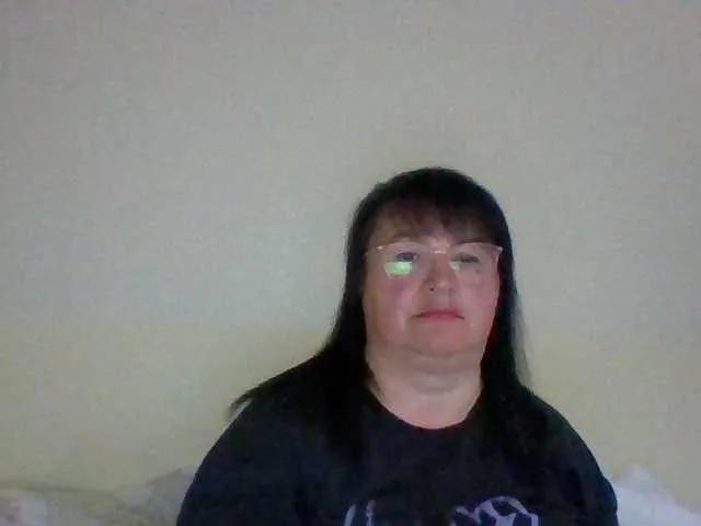 lora805608 on BongaCams