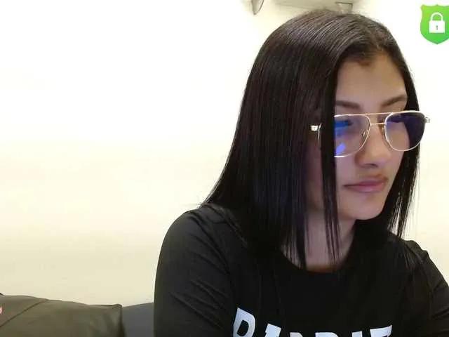 louisk2 on BongaCams