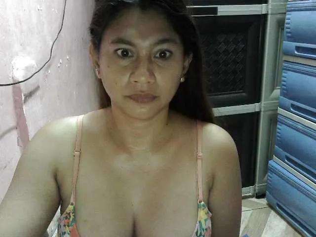 peenastyfame on BongaCams 