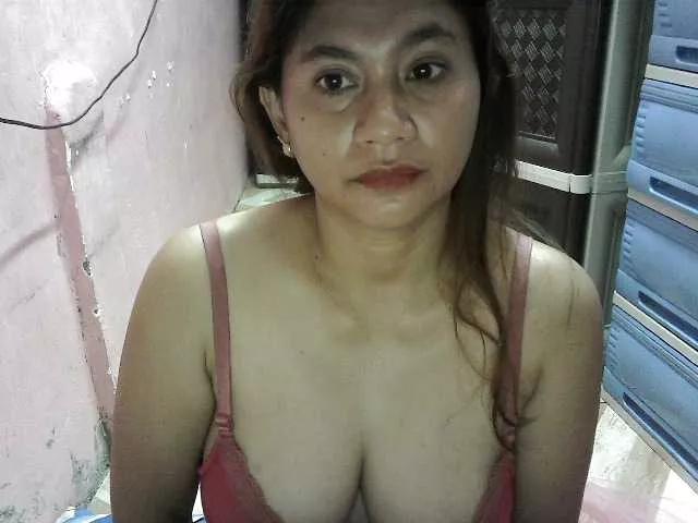 peenastyfame on BongaCams 