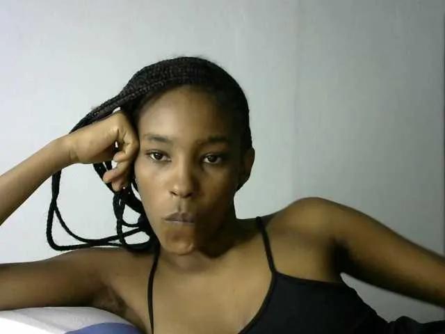 Petite20 on BongaCams