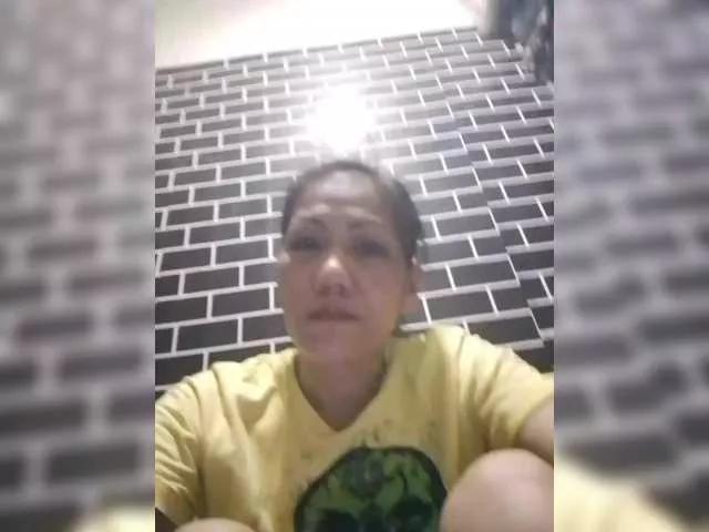 Rarra on BongaCams 