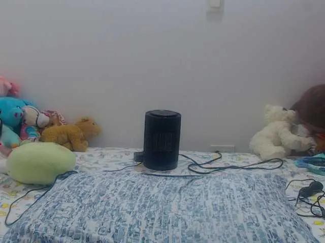 Sabrinav on BongaCams
