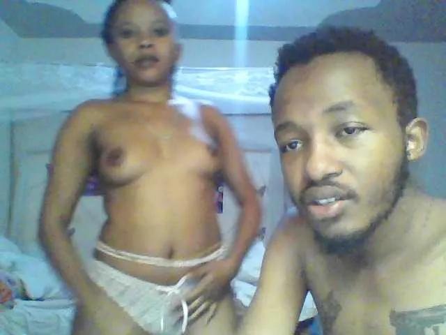 sweetdickpussy2 on BongaCams