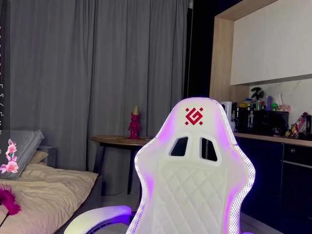SweetieTati on BongaCams 