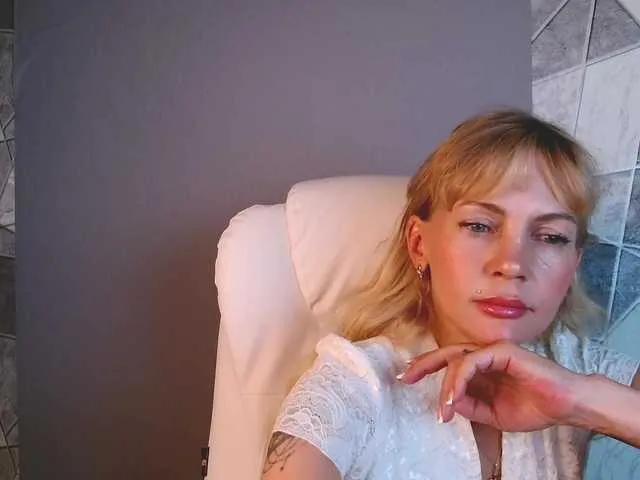 VeraFisher on BongaCams