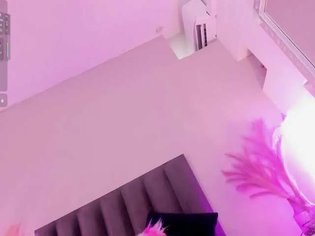 YessyFont on BongaCams