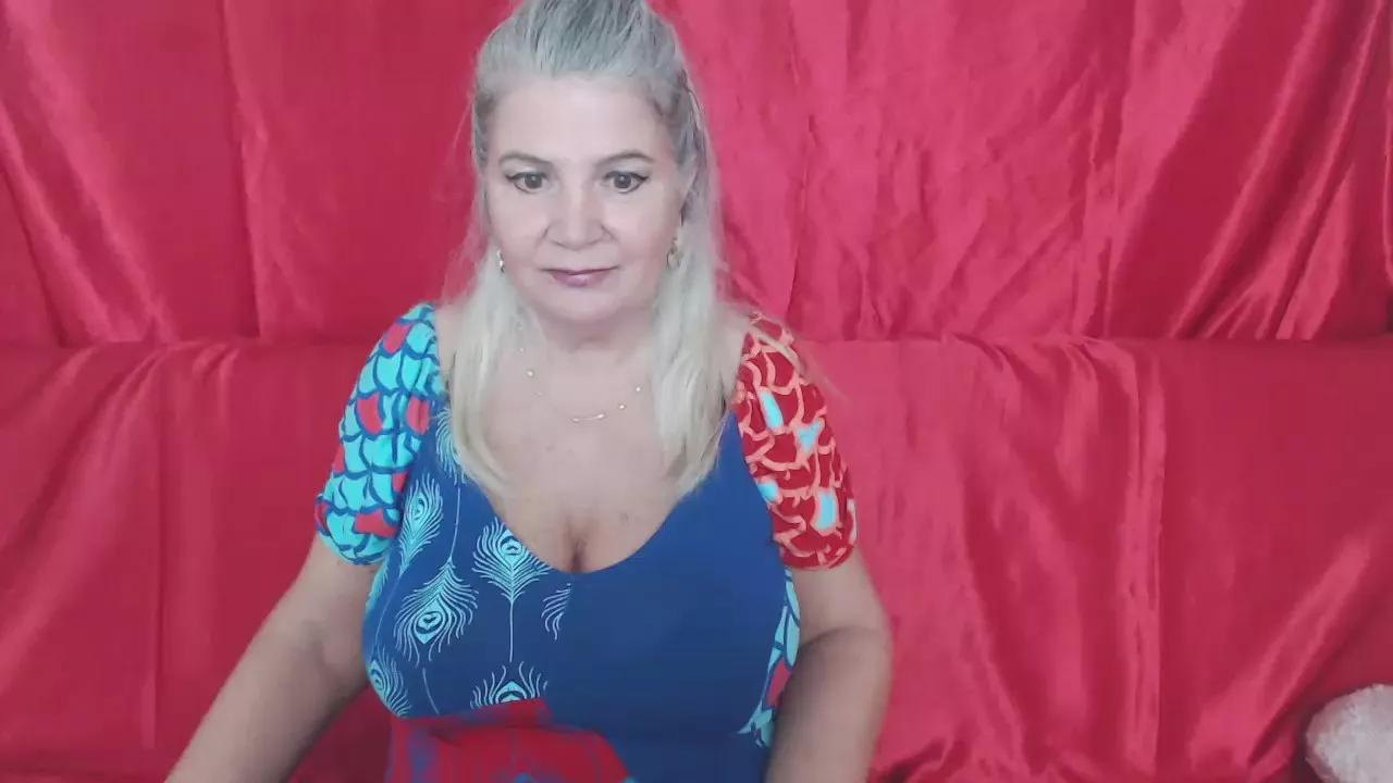 Adama4love on Cam4 