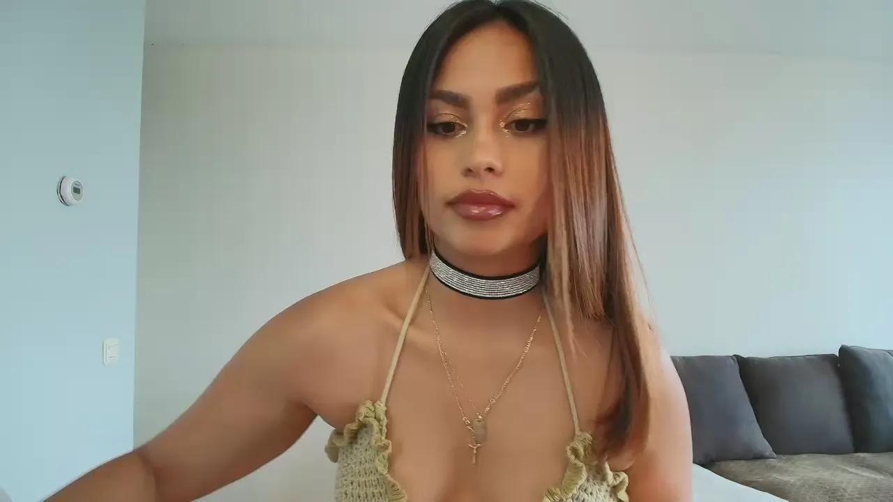 Alishafoxxx on Cam4