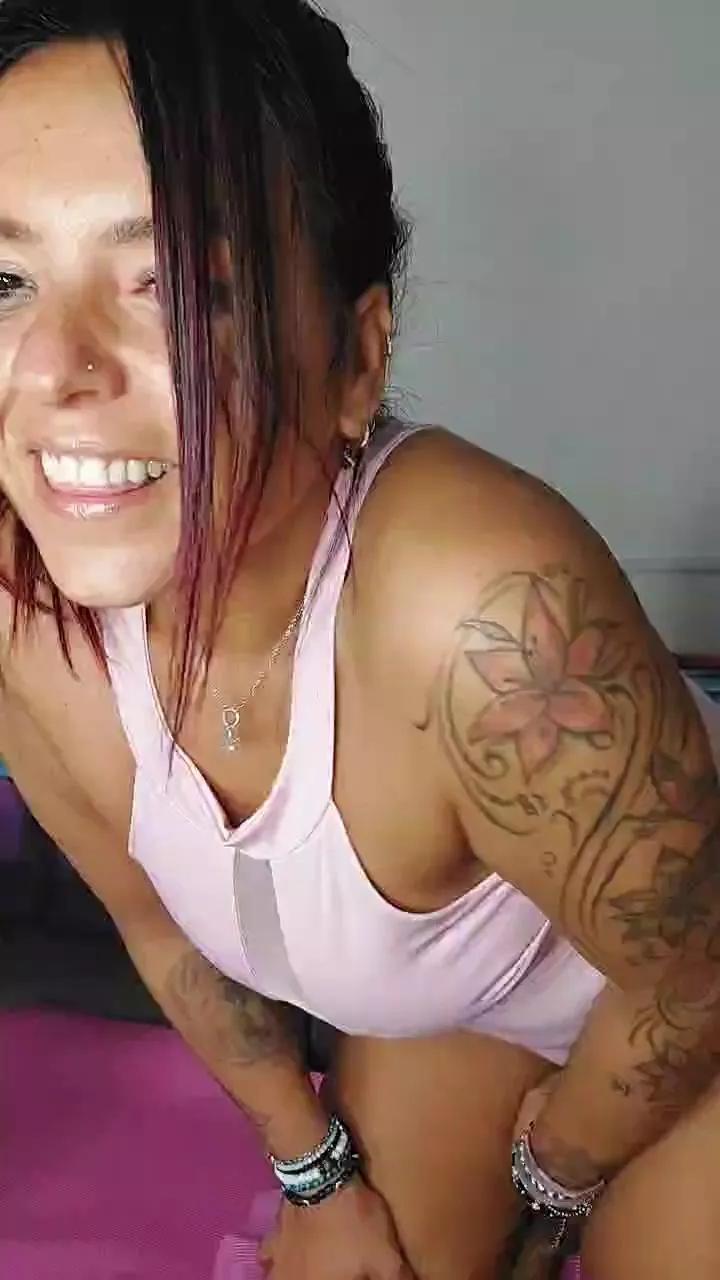Allyson22andy on Cam4 