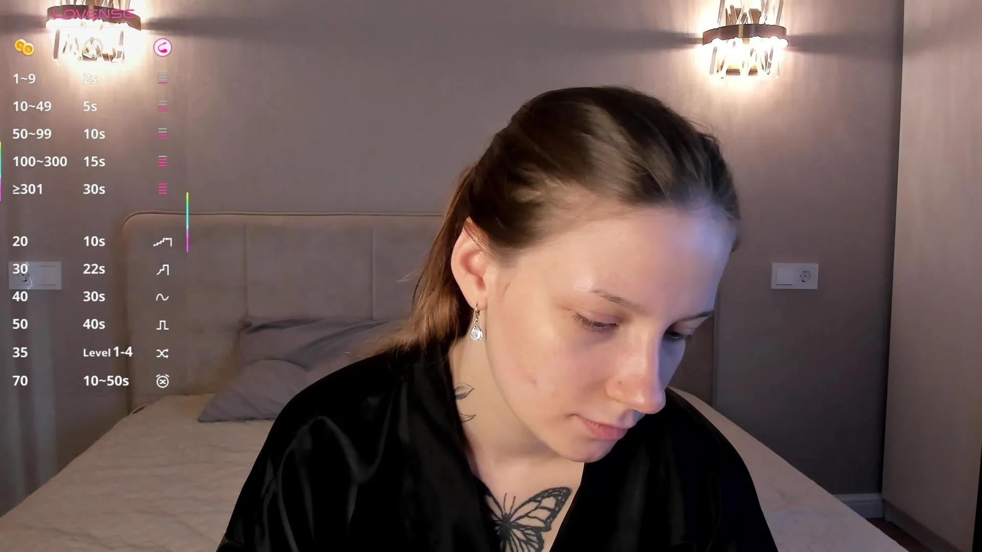 AlthenaFitch on Cam4