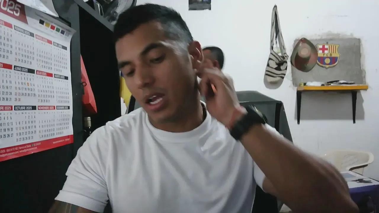 AM92 on Cam4