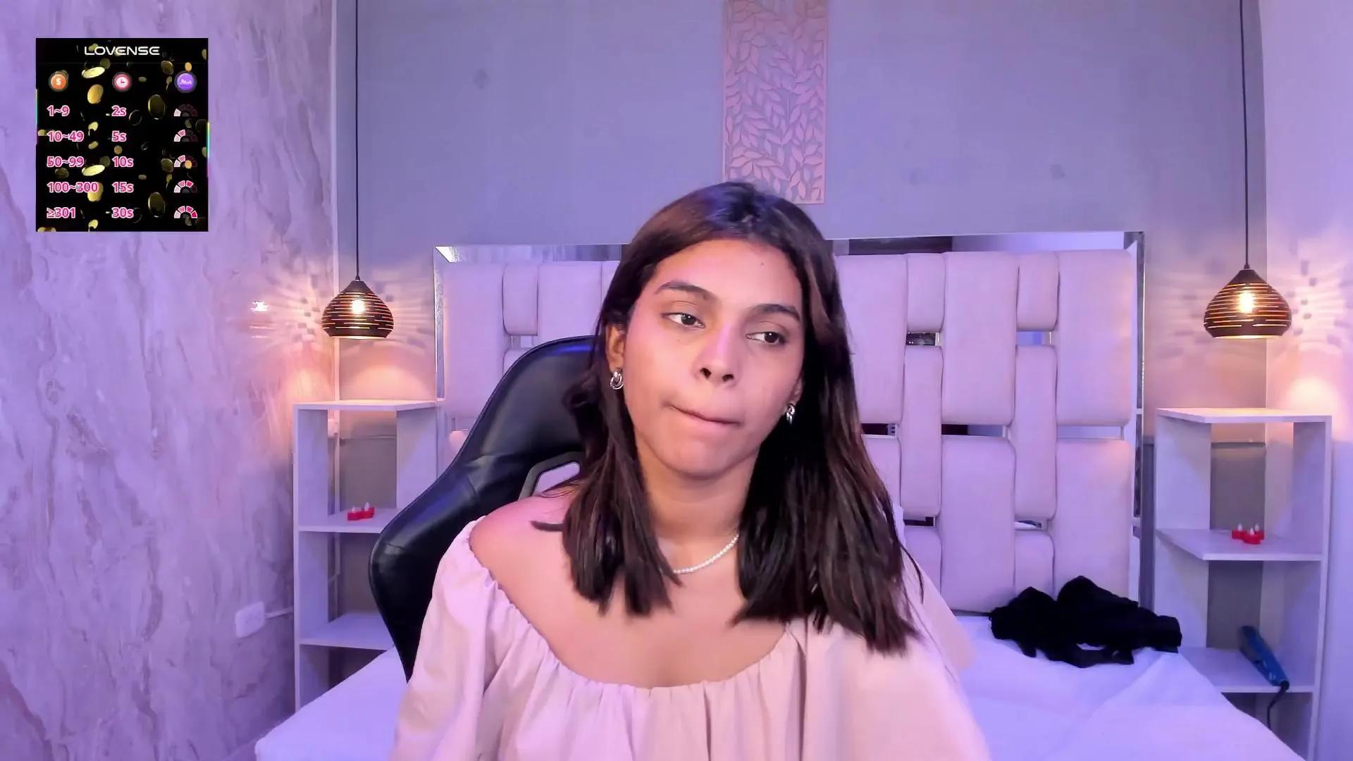 AmyEvan on Cam4