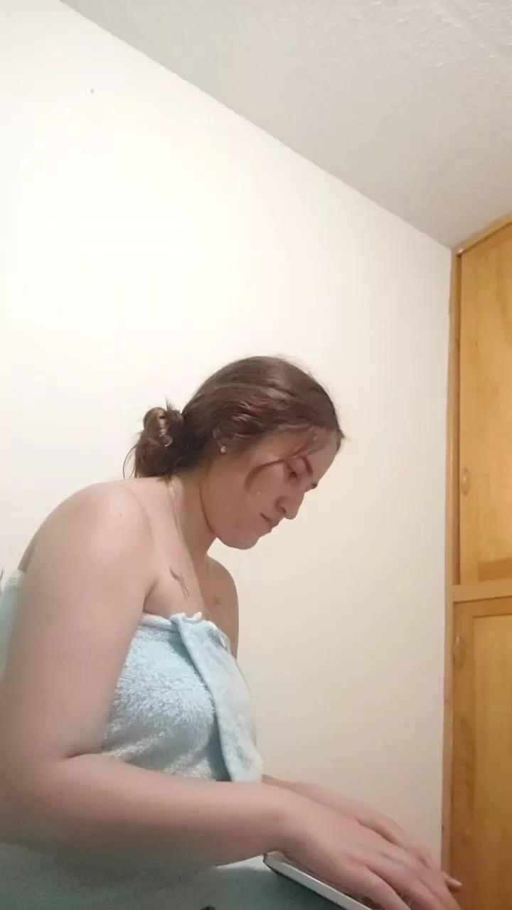 Anais_M on Cam4 
