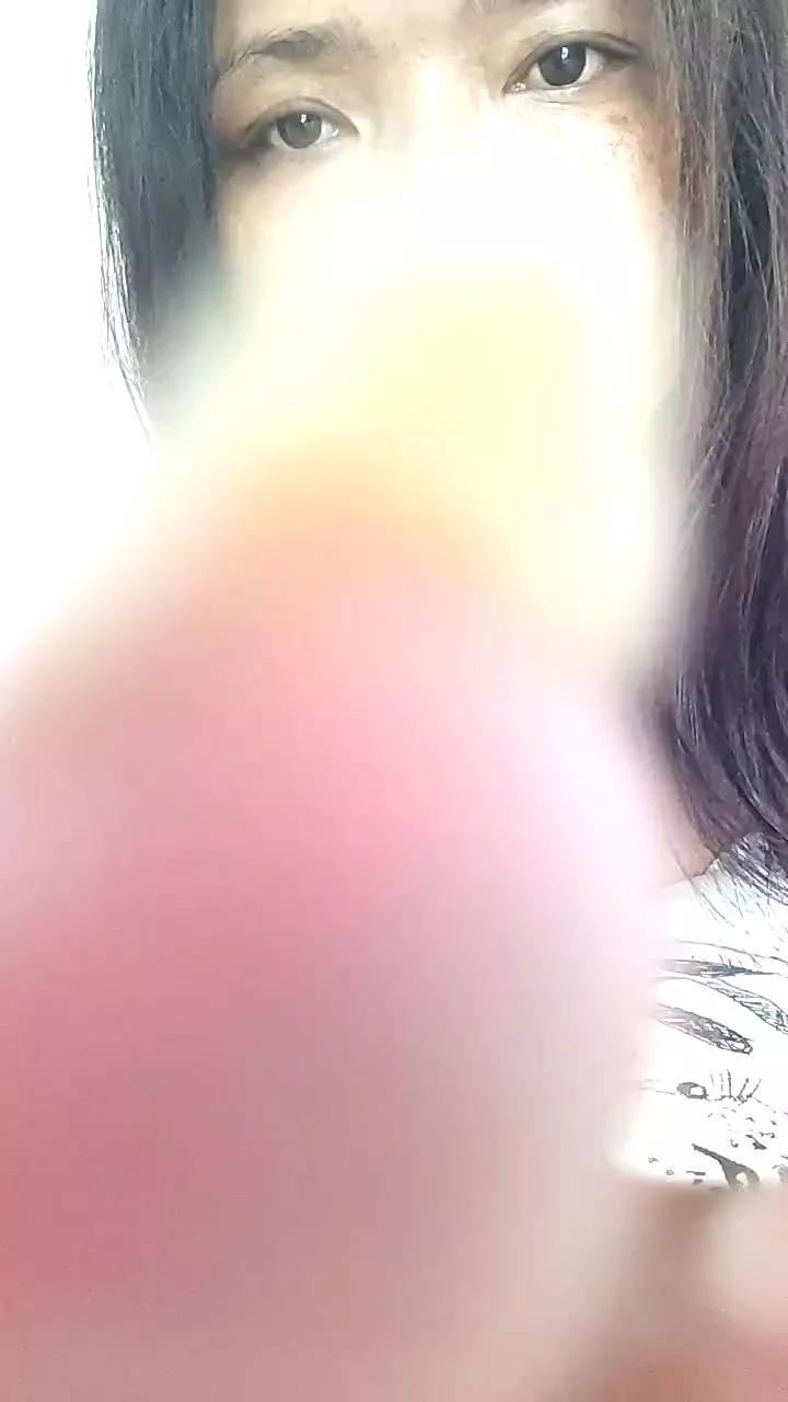 Asianwhitheuro on Cam4 