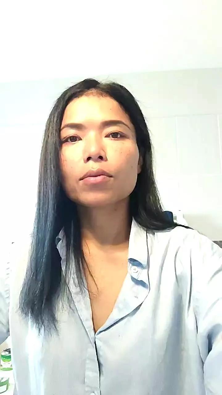Asianwhitheuro on Cam4 