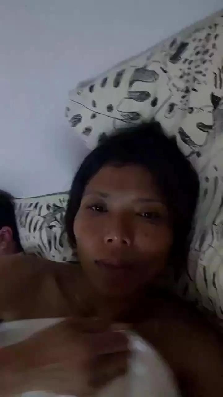 Asianwhitheuro on Cam4 