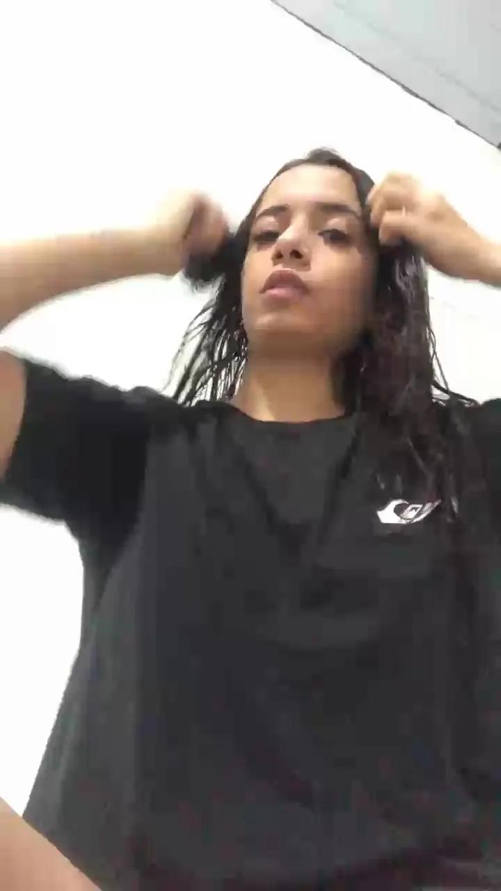 Baby_666 on Cam4