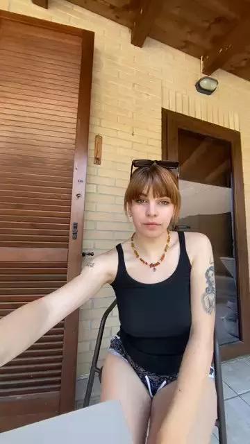 BabyGi23 on Cam4 