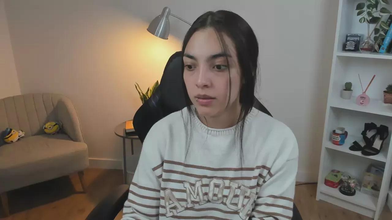 Bella_Evans on Cam4 