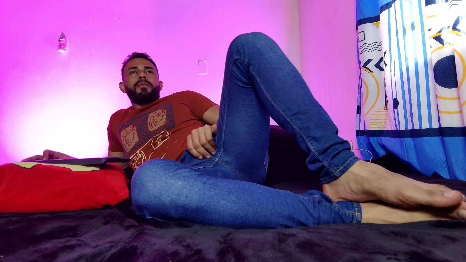 BenBlaze on Cam4 