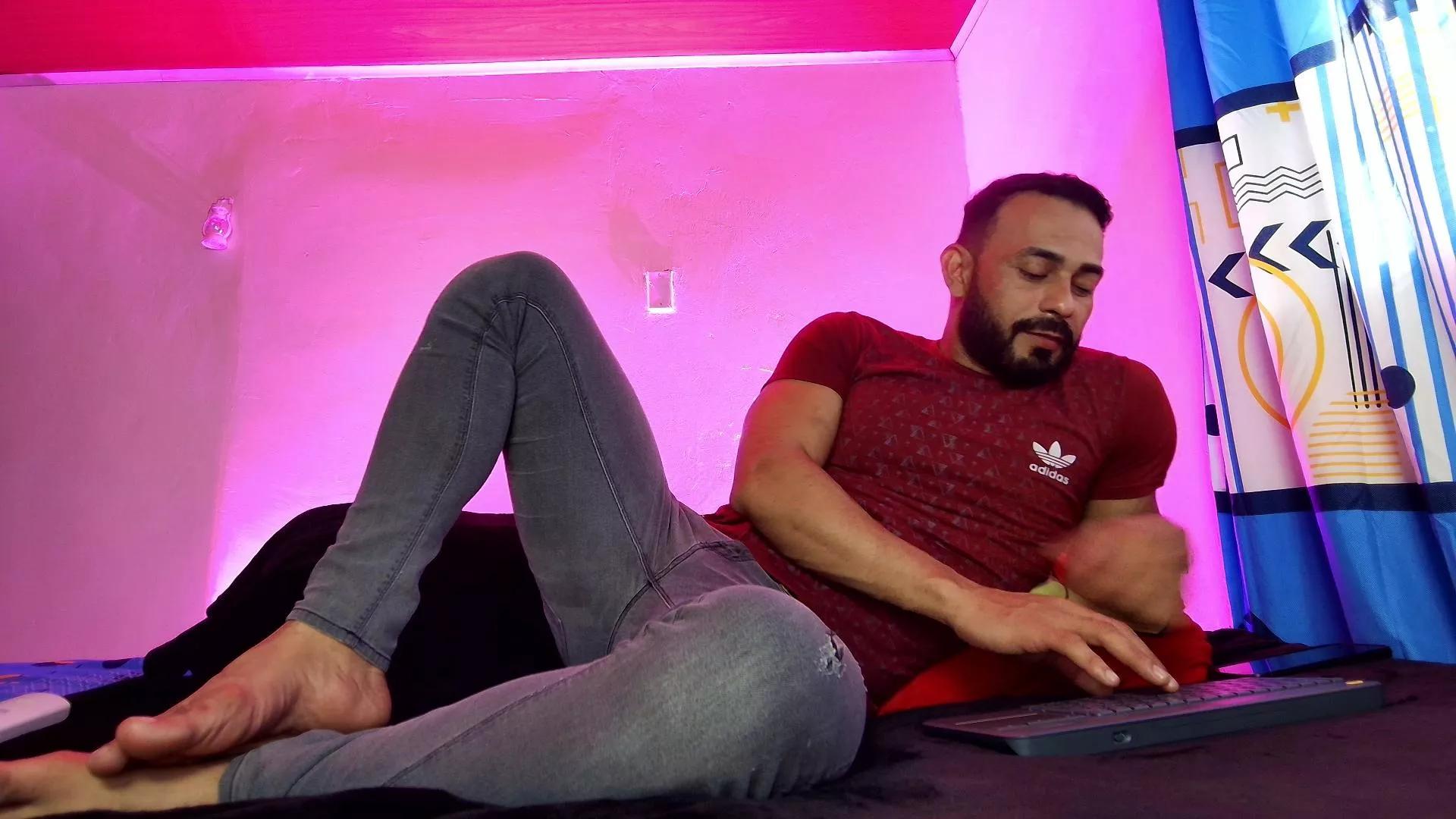 BenBlaze on Cam4 
