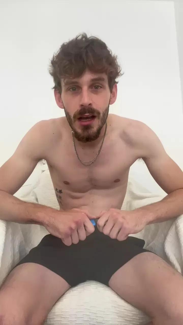 Blake_Bate1999 on Cam4