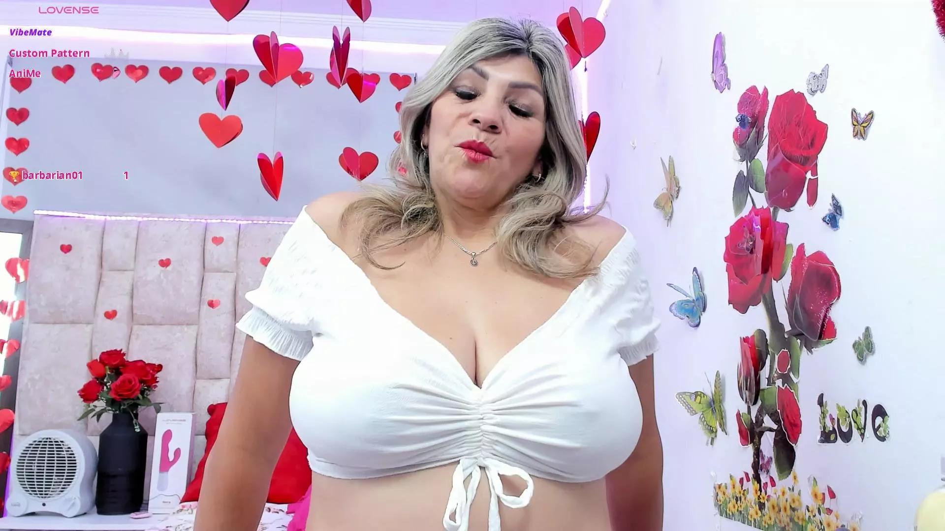 Celeste_Lincon on Cam4 