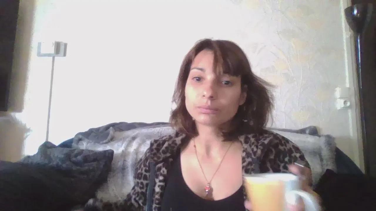 clovise233 on Cam4