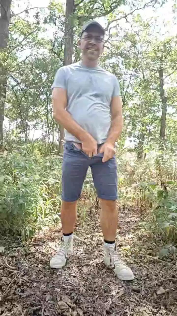 dave_naked on Cam4