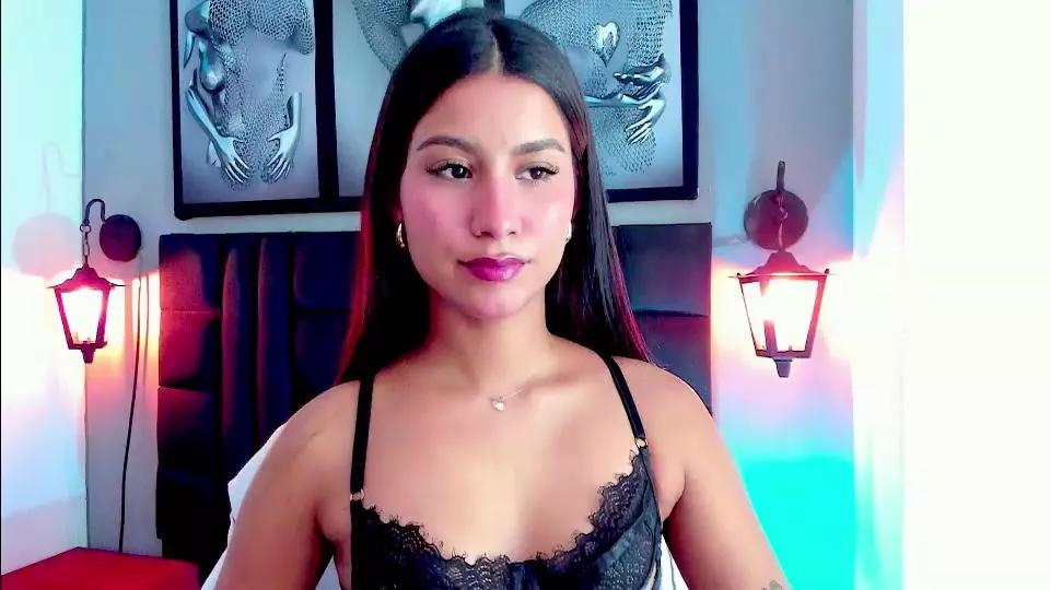 Dayanna_Miller on Cam4 