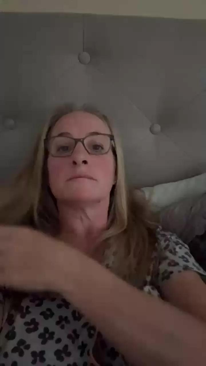 DDD_frenchlove on Cam4 